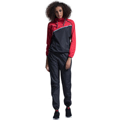 Two-piece sweatsuit with long sleeves